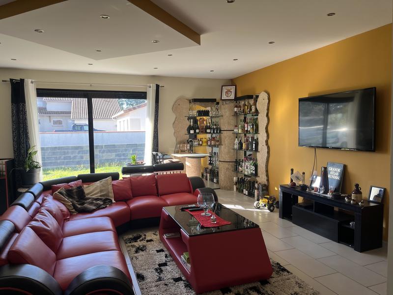 Maison - 145 m² - 5 pièces