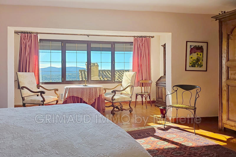 Maison - 128 m² - 4 pièces