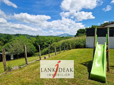 Maison - 164 m² - 5 pièces