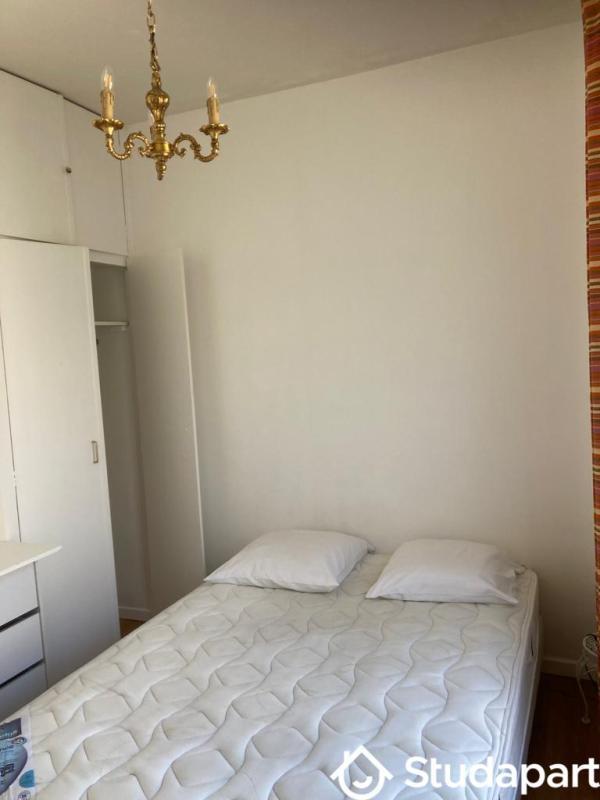 Chambre - 13 m² - 1 pièce