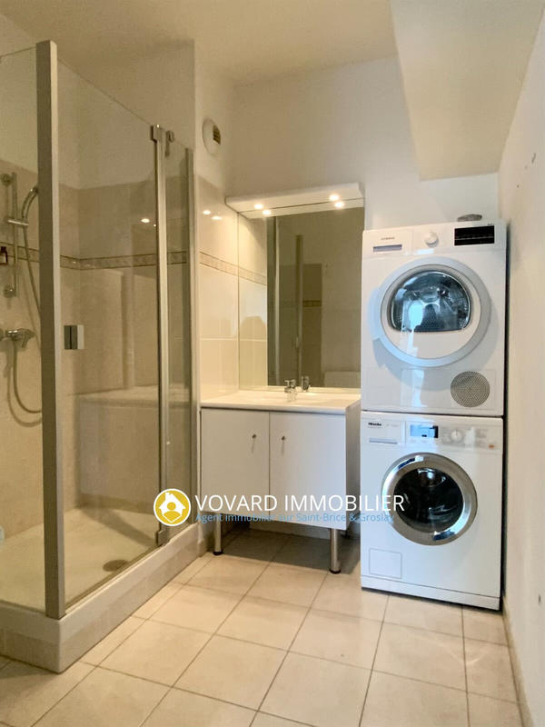 Appartement - 66 m² - 2 pièces