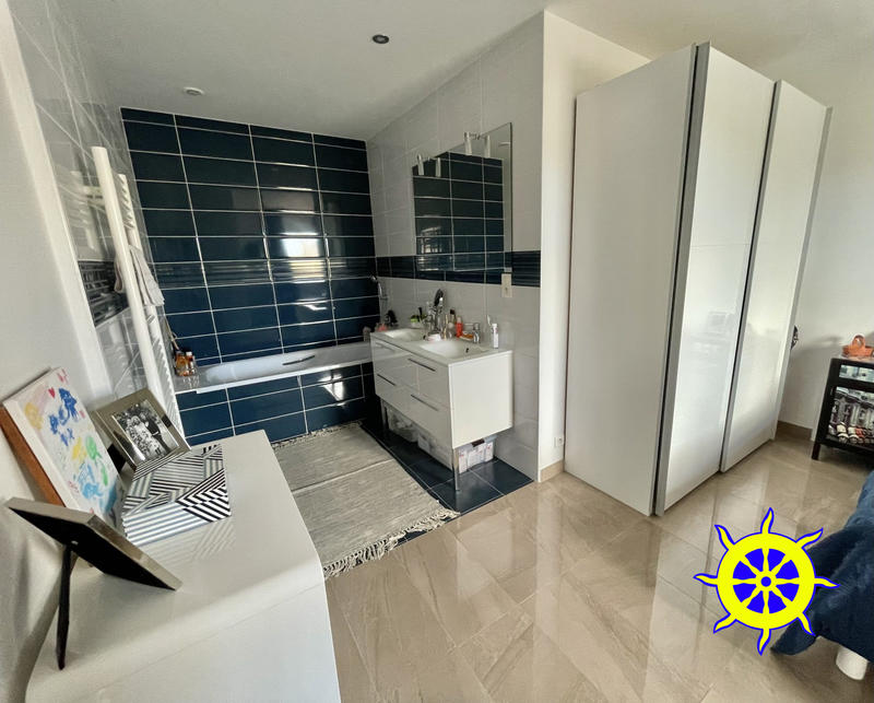 Maison contemporaine - 110 m² - 4 pièces