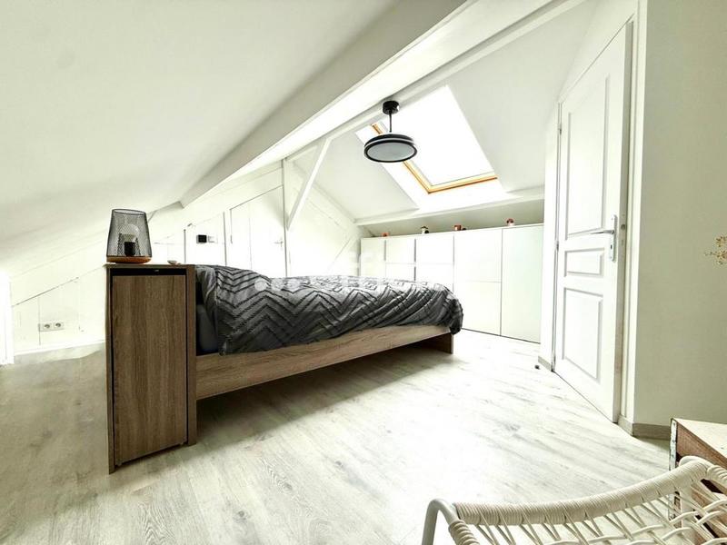 Pavillon - 100 m² - 6 pièces