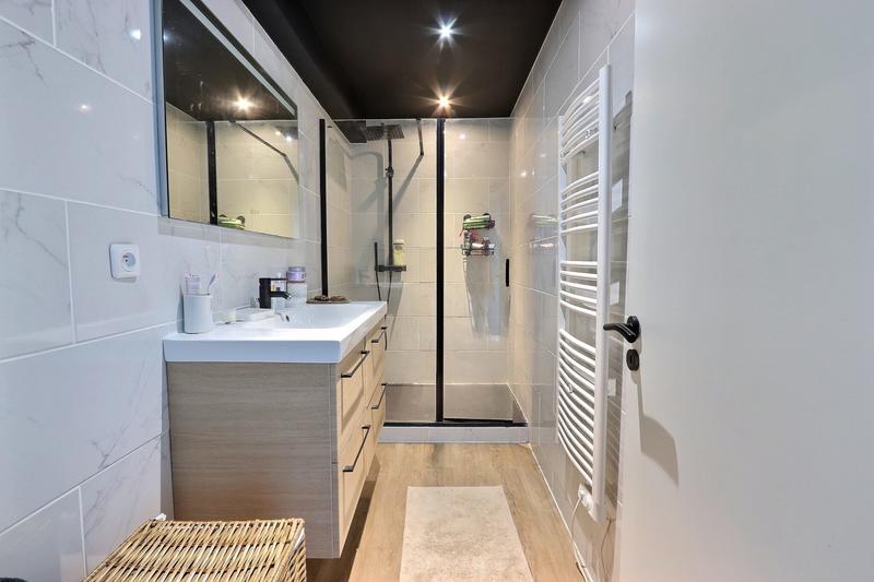 Appartement - 75 m² - 3 pièces