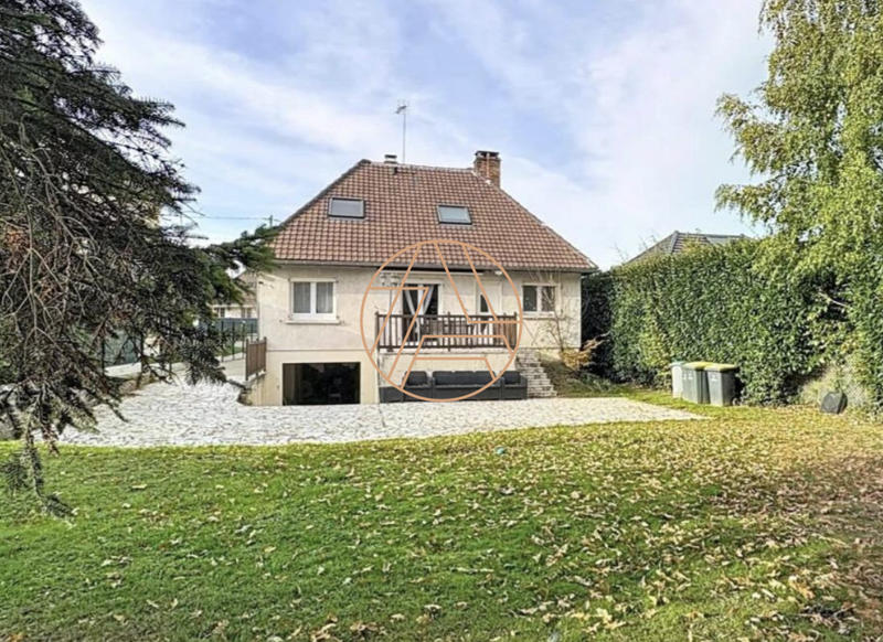 Maison - 122 m² - 6 pièces