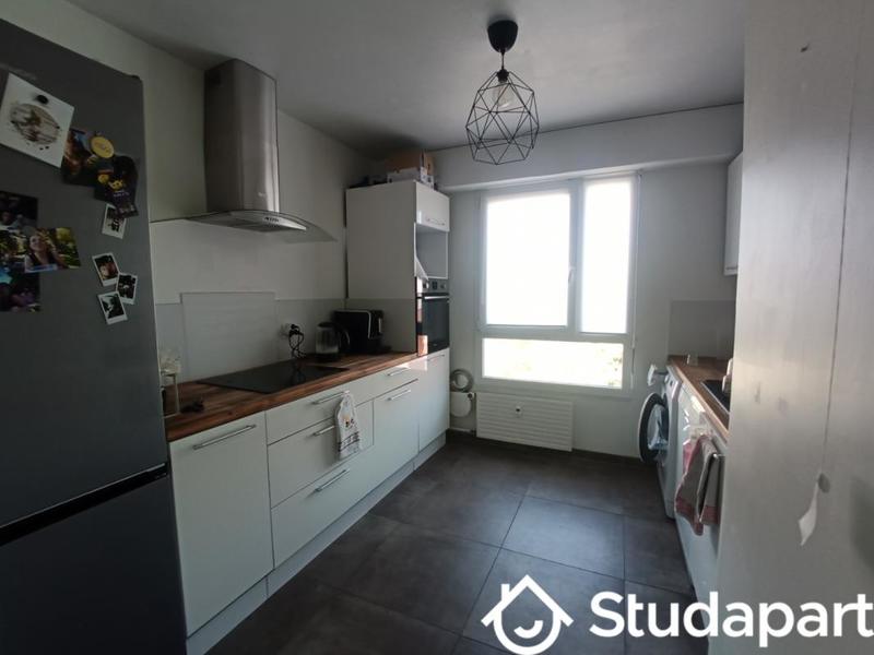 Chambre - 12 m² - 1 pièce