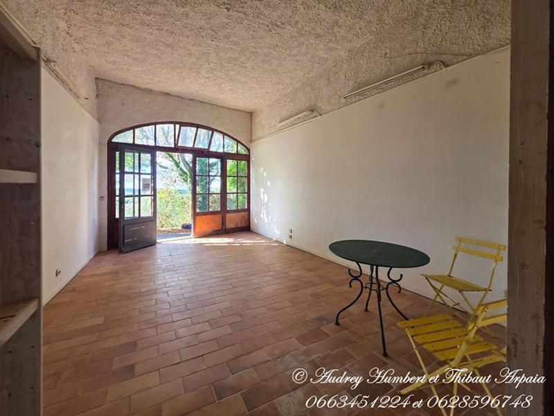 Maison - 215 m² - 7 pièces