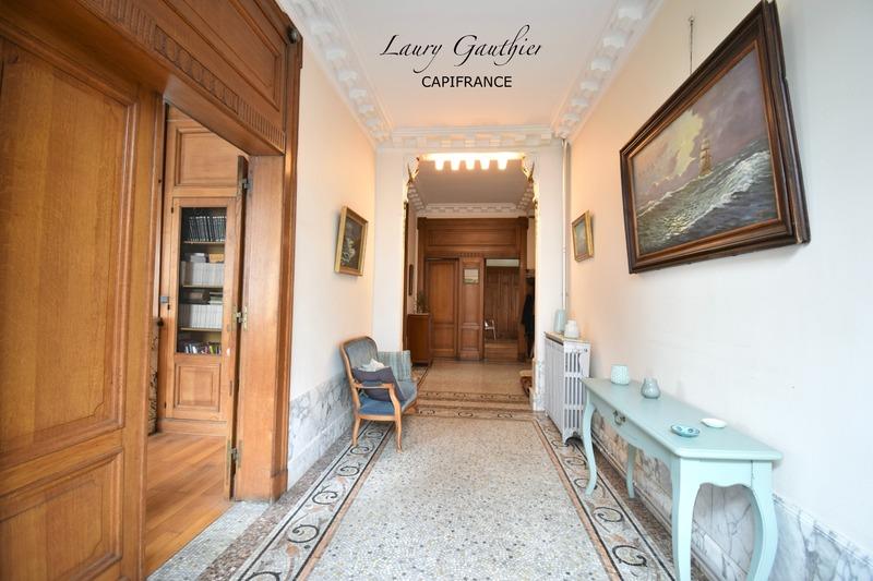 Maison bourgeoise - 435 m² - 15 pièces