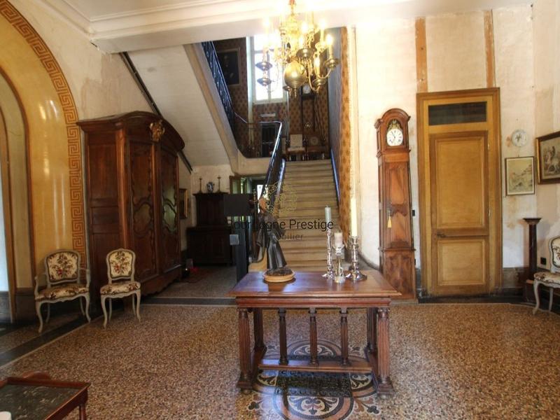 Demeure - 578 m² - 16 pièces