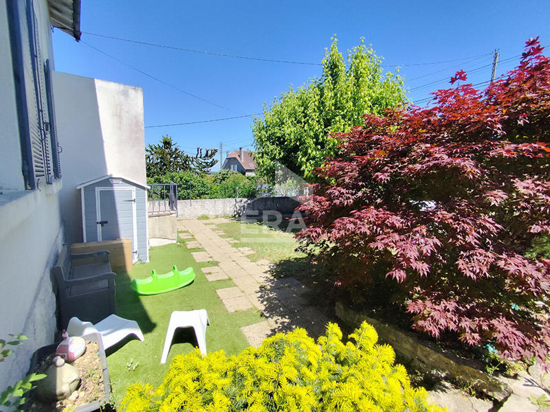 Maison - 121 m² - 5 pièces