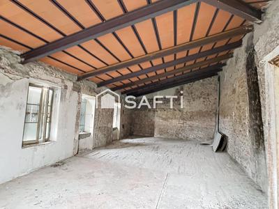 Maison - 90 m² - 6 pièces