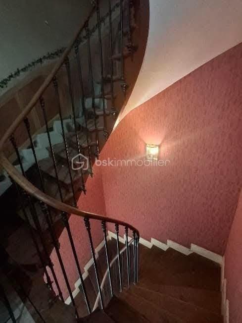 Maison de village - 250 m² - 8 pièces