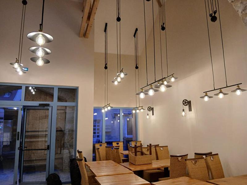 Local d'activité / Entrepôt - 180 m²