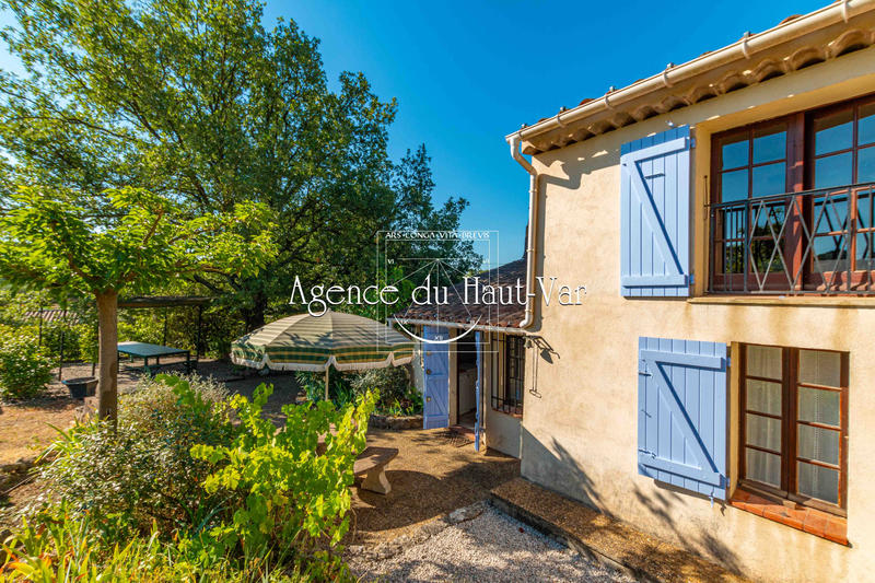 Villa - 213 m² - 7 pièces