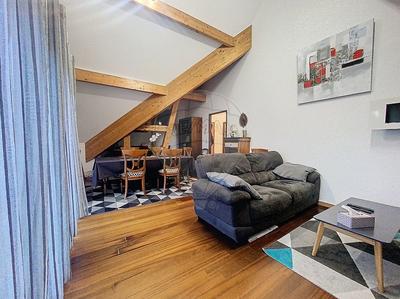 Appartement - 98 m² - 4 pièces