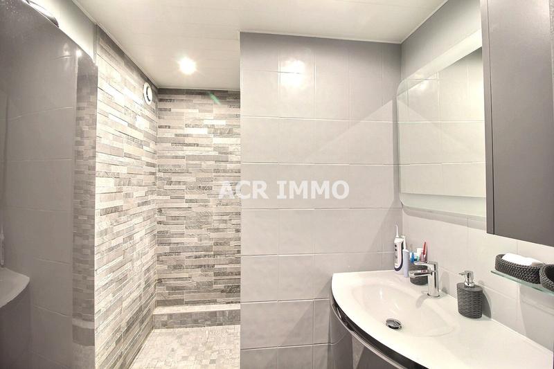 Appartement - 77 m² - 4 pièces