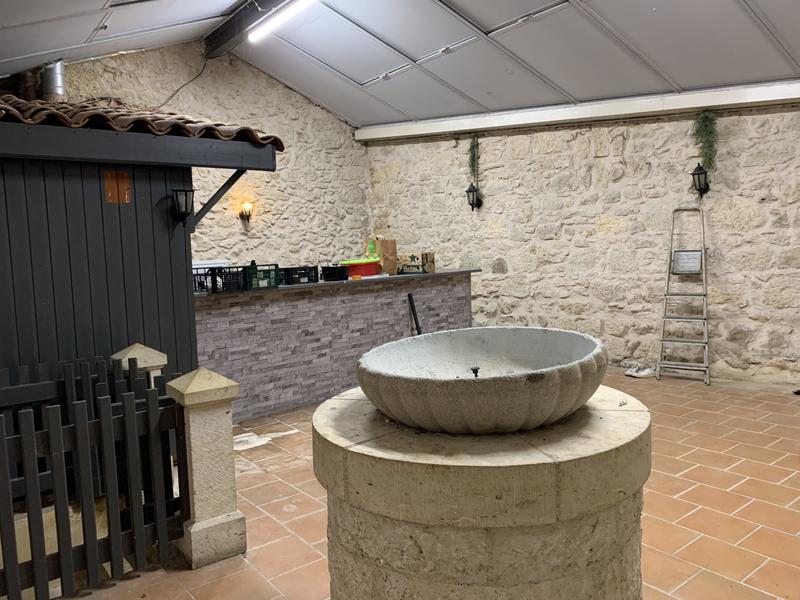 Fonds de commerce - Local commercial - 169 m²