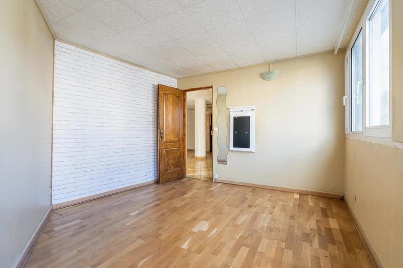 Appartement - 84 m² - 4 pièces