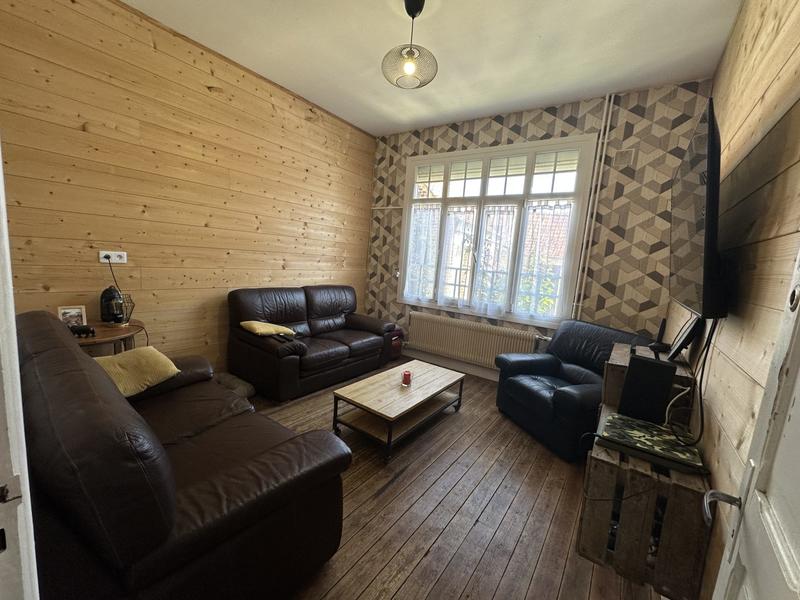 Maison ancienne - 231 m² - 9 pièces