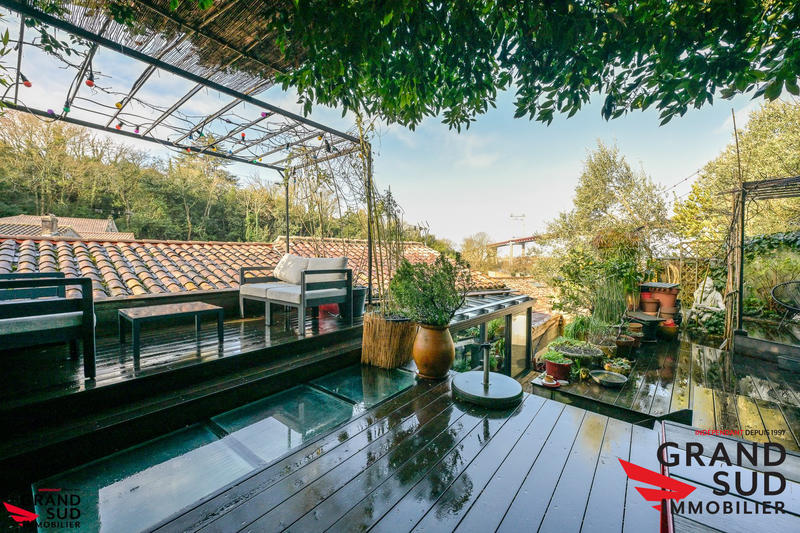 Maison ancienne - 250 m² - 11 pièces