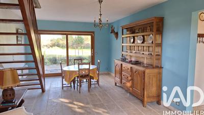 Maison - 186 m² - 8 pièces