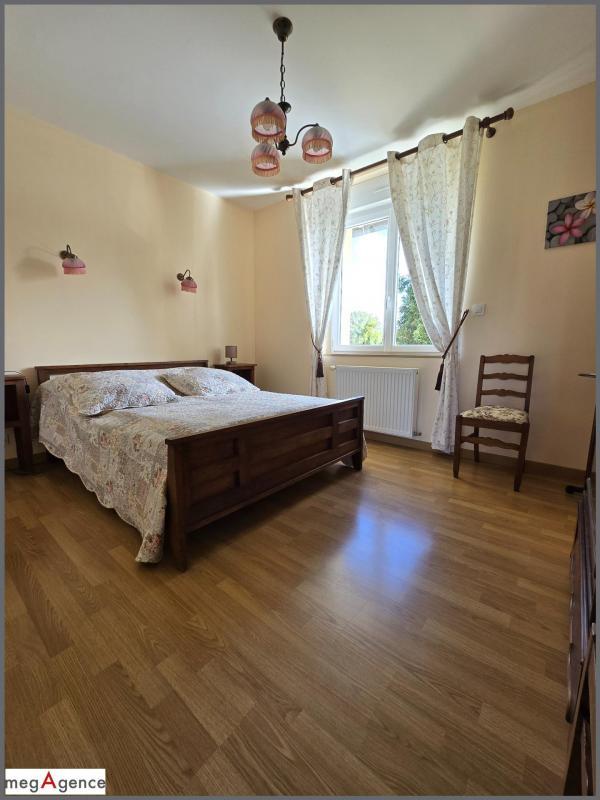 Longère - 220 m² - 10 pièces