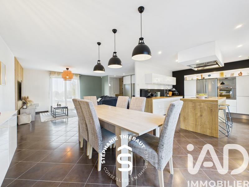 Maison - 112 m² - 5 pièces