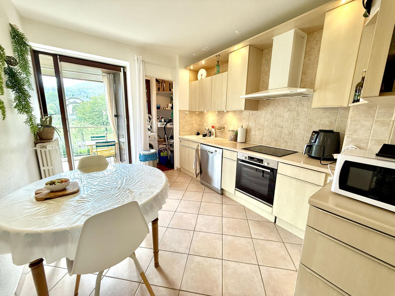 Appartement - 88 m² - 4 pièces