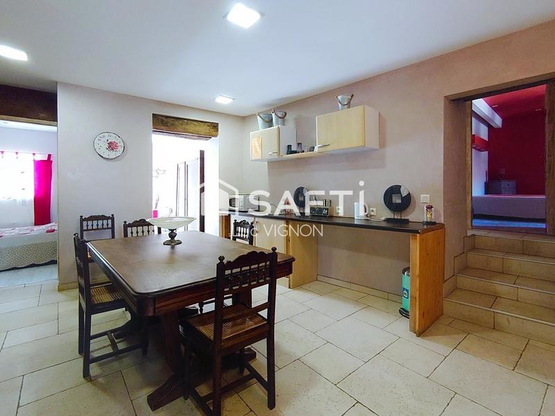 Maison - 389 m² - 14 pièces