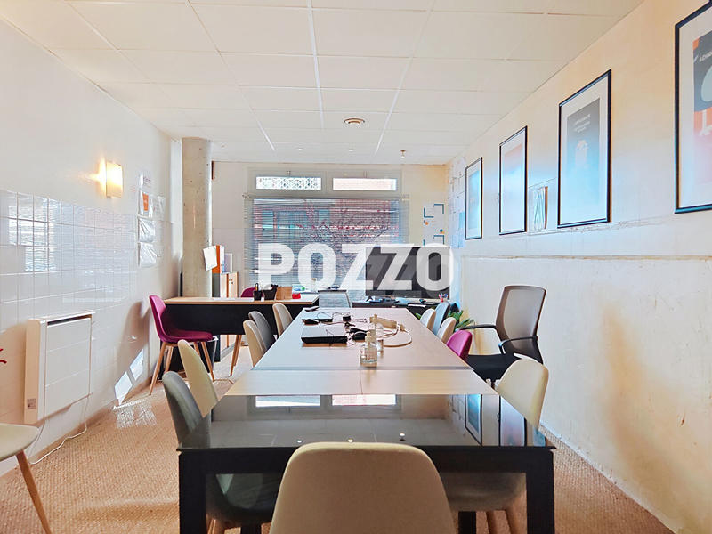 Local commercial - 85 m² - 5 pièces