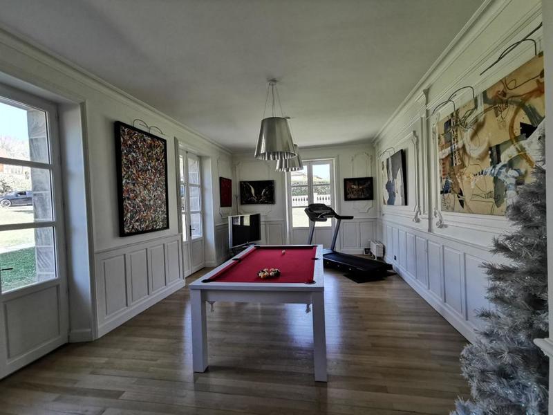 Maison de maîtres - 320 m² - 10 pièces