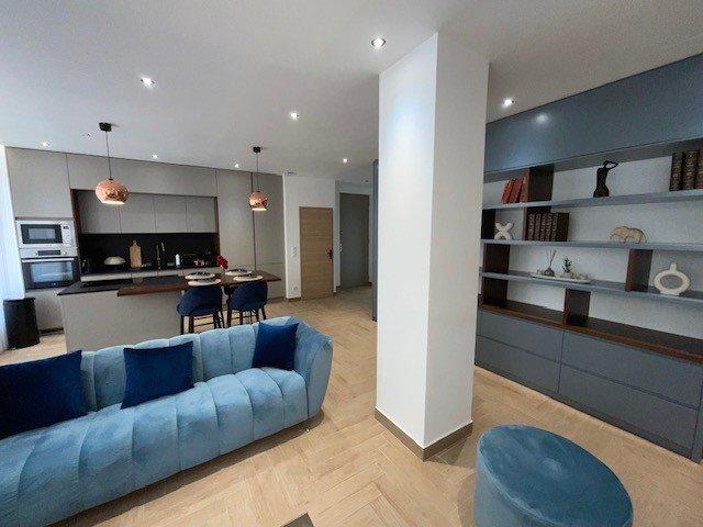 Appartement - 82 m² - 3 pièces