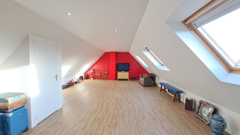 Maison - 190 m² - 7 pièces