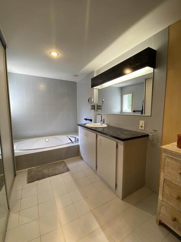 Maison - 150 m² - 8 pièces