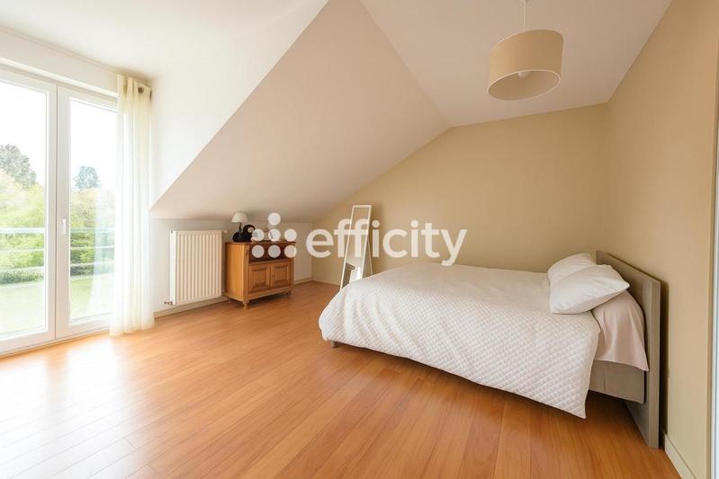 Maison - 159 m² - 5 pièces