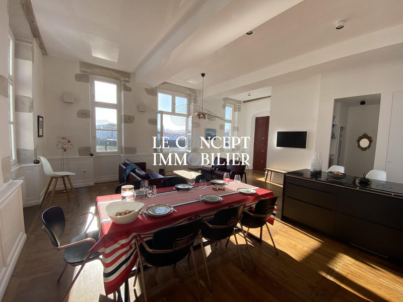 Appartement - 103 m² - 4 pièces