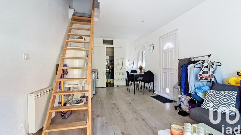 Maison - 200 m² - 6 pièces