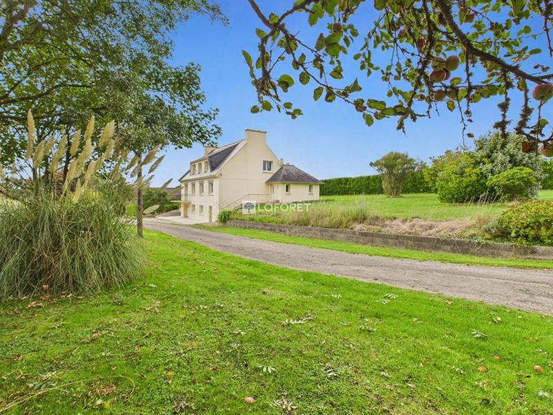 Maison - 191 m² - 8 pièces