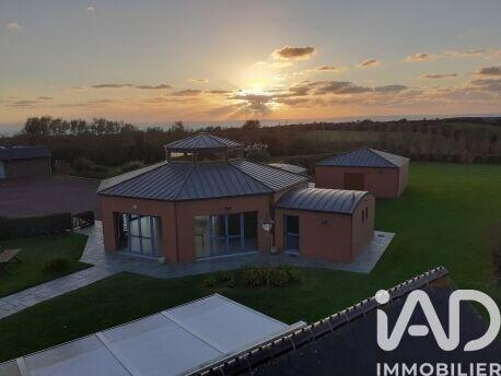 Maison - 465 m² - 17 pièces