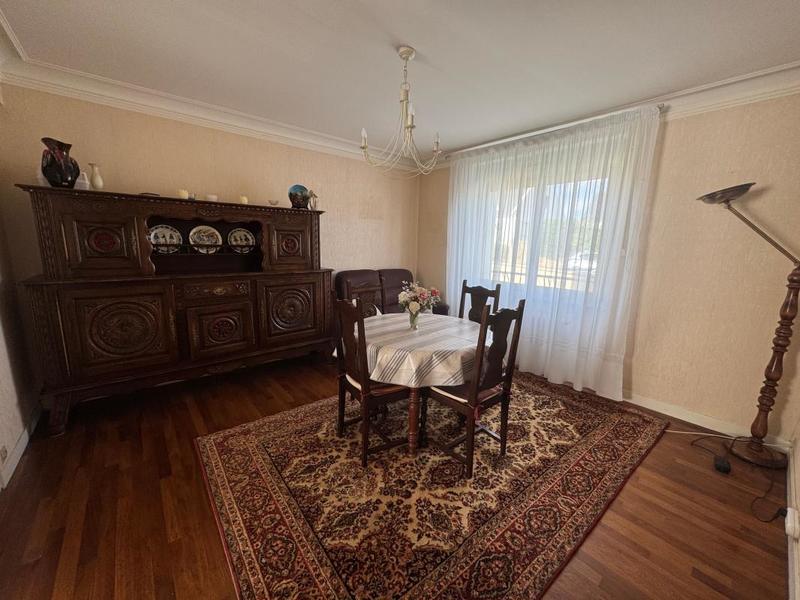 Maison - 110 m² - 6 pièces