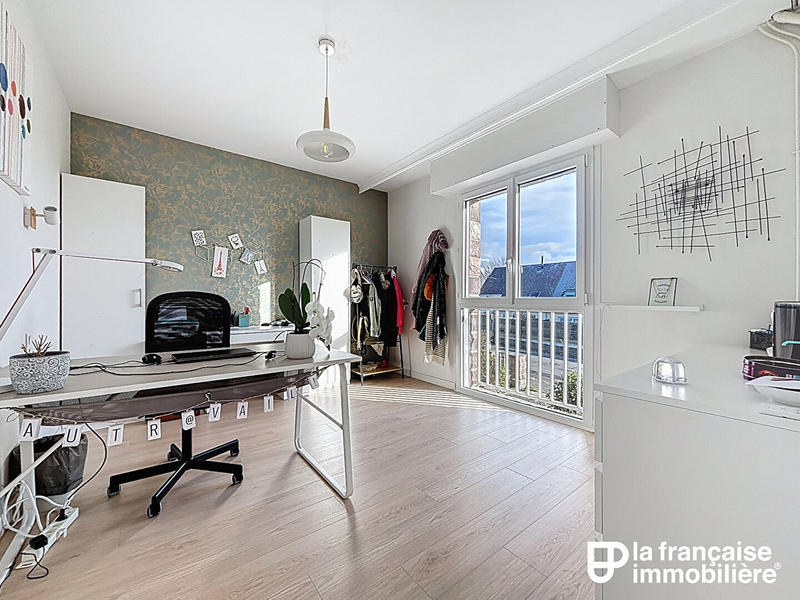 Maison - 218 m² - 8 pièces