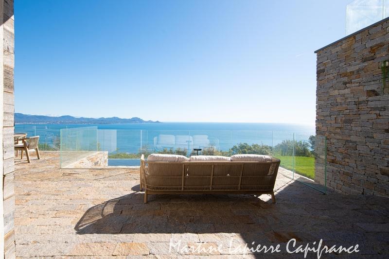 Maison d'architecte - 350 m² - 6 pièces