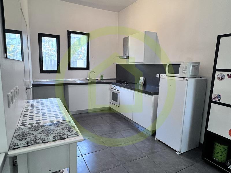 Maison - 165 m² - 8 pièces