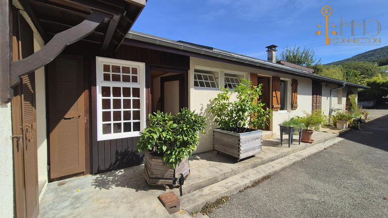 Maison - 198 m² - 7 pièces