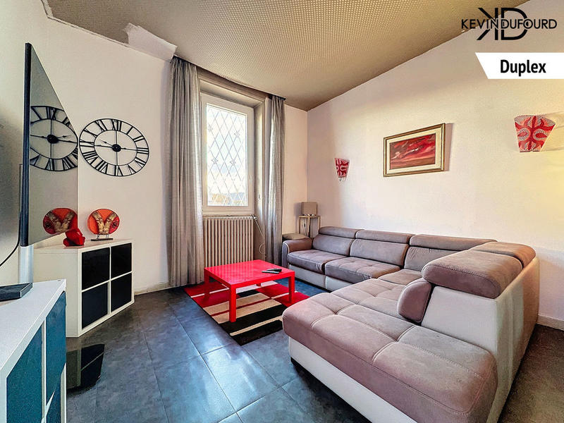 Maison - 290 m² - 10 pièces