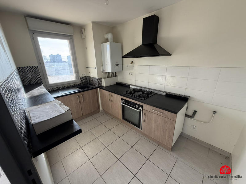 Appartement - 98 m² - 5 pièces