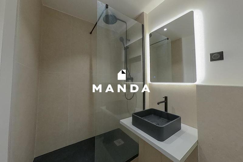 Studio - 27 m² - 1 pièce