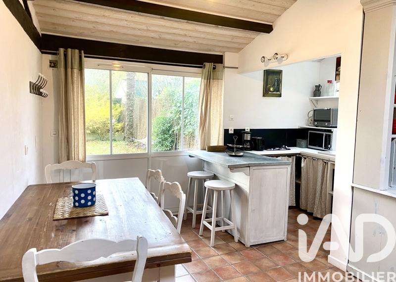 Maison - 245 m² - 10 pièces
