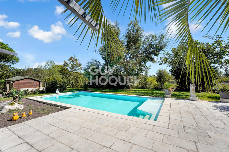 Maison - 180 m² - 7 pièces