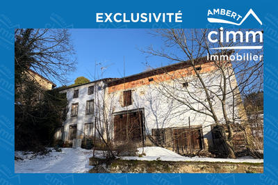 Maison - 99 m² - 7 pièces